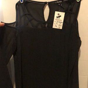 Ladies peep shoulder blouse